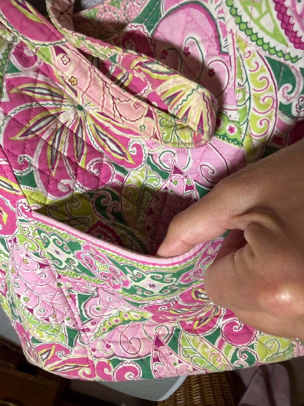Vera Bradley Pinwheel Drop Classic Tote – Retired Pattern - Picture 4 of 10